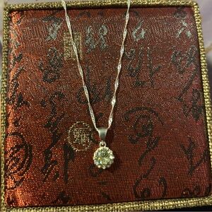 925 Sterling Silver Peridot Pendant Necklace 💚 | Dainty & Elegant